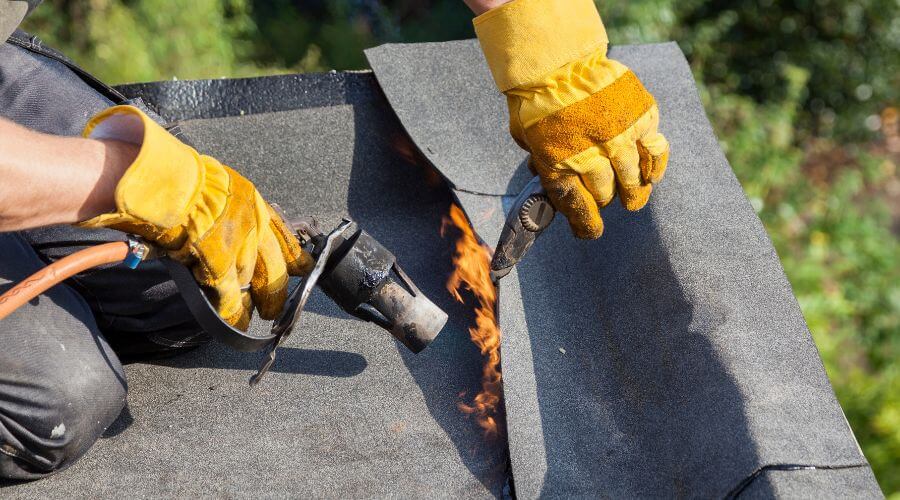 Expert Emergency Roof Repairs services in Templeton, MA